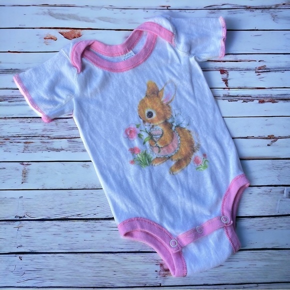 Vintage Bunnie One Piece Infant Outfit - fits 14-18 lbs baby - Picture 3 of 8